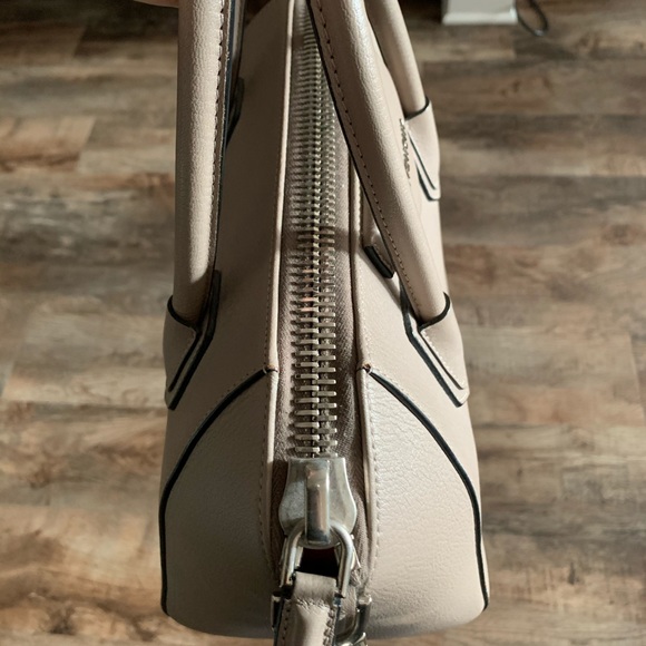 Givenchy Sugar 100% goatskin Small Antigona - Picture 4 of 8